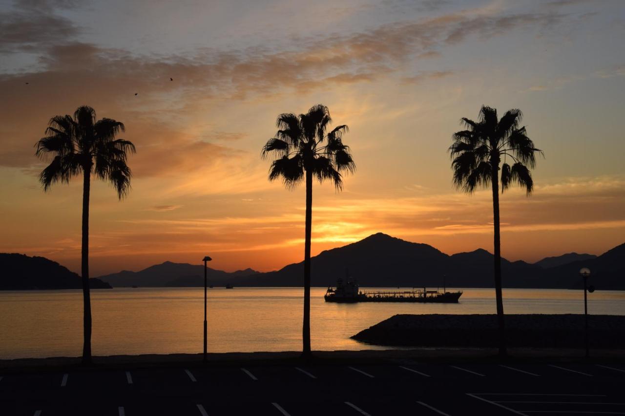 伯方plus+ Imabari Railway Station Exteriör bild